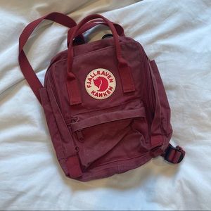 MINI RED fjallraven kanken